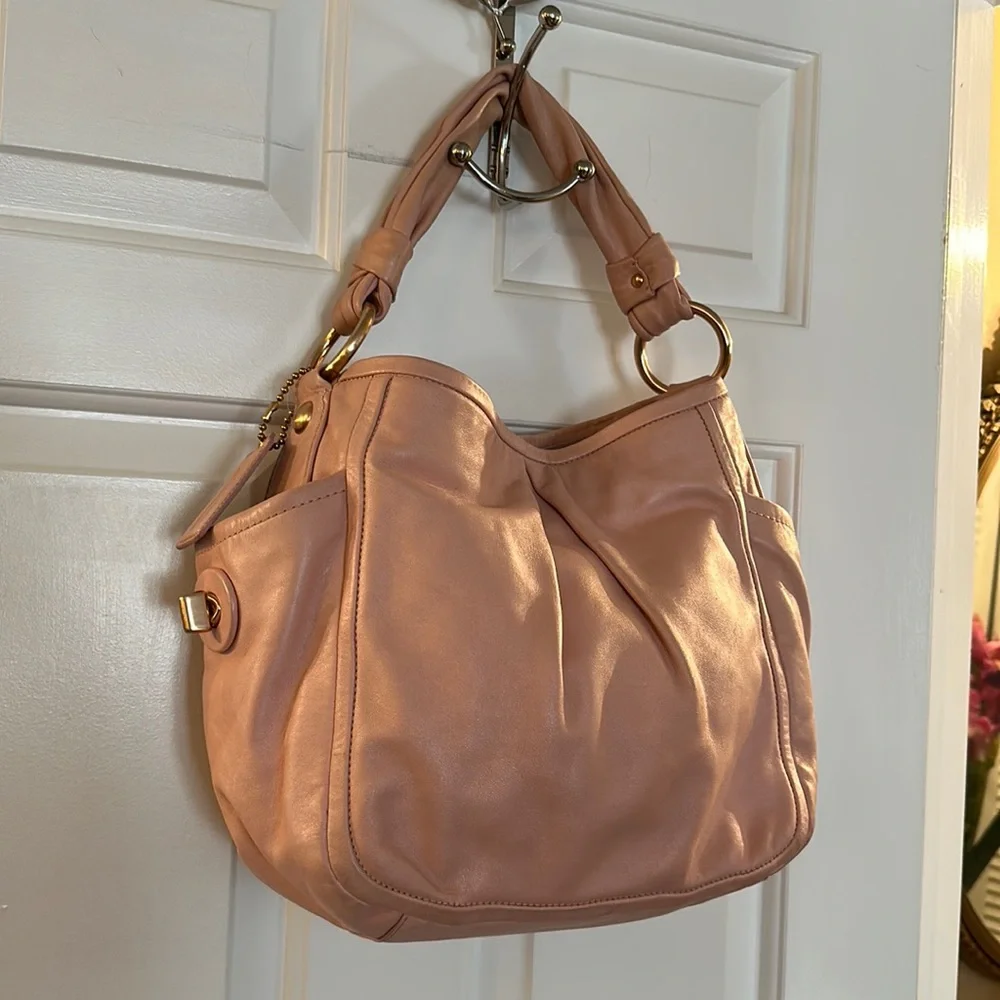 Coach Pink Leather Hobo bag w Gold colored Hardware - Picture 1 of 14